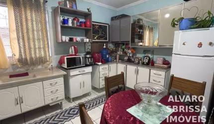 Casa com 4 dormitórios sala cozinha e um ponto comercial no Parque América Itu SP