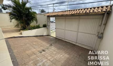Excelente casa com três dormitórios sendo uma suíte no  Bairro Brasil Itu SP