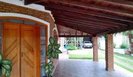 Bela chácara com piscina no condomínio Santa Inês em Itu