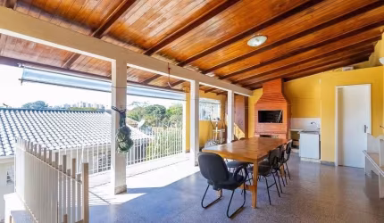PROX PARQUE BACACHERI / 4 QUARTOS