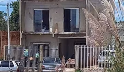 Triplex para Venda em Fazenda Rio Grande, Nações II, 3 dormitórios, 1 suíte, 4 banheiros, 1 vaga