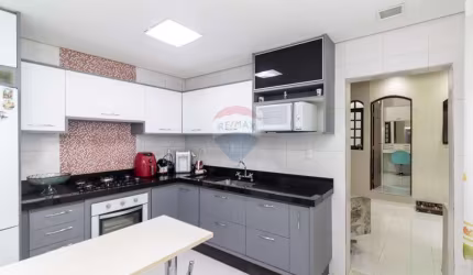 Casa térrea com 3 dormitórios, 2 vagas e área gourmet na Freguesia do Ó.