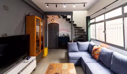 Casa com 142 m², 3 Dormitórios, reformada na Vila Romana.
