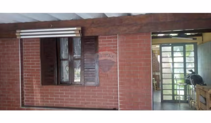 Casa  à Venda no Jardim Santo Elias, SP, oportunidade para renda extra.