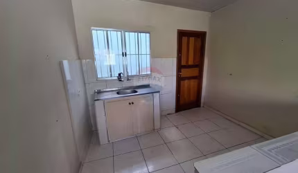 Casa para locação com 2 dormitórios, 2 banheiros e quintal por R$1.300,00 - Vila Guedes - SP