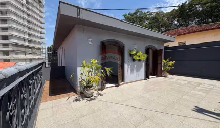 Casa Ampla com 400 m² , reformada para Locação no Alto da Lapa– Residencial ou Comercial