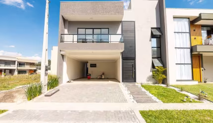 Casa em condomínio com 4 dormitórios
