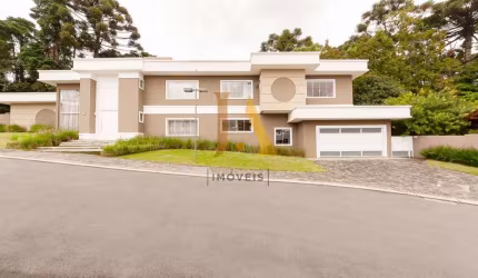 CASA EM CONDOMÍNIO MOBILIADA E DECORADA