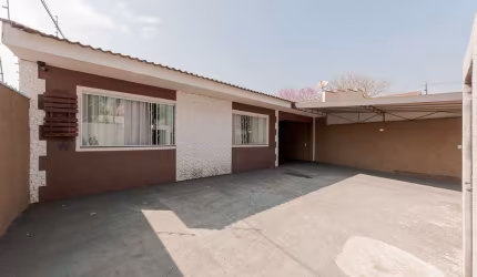 Casa terrea 3 dormitorios no Novo Mundo