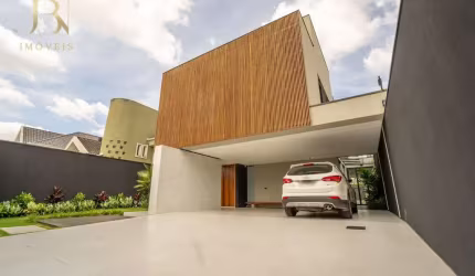 Casa em Curitiba, no Campo Comprido com 3 suítes  389 m²
