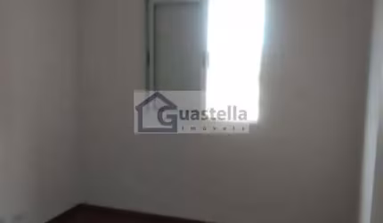 Excelente apartamento de 3 dormitórios com suíte em Campestre - Santo André por R$ 395.000