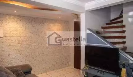 Casa Sobrado à Venda em Assunção - 3 Dormitórios e 4 Banheiros