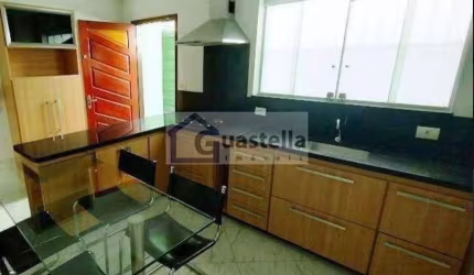 Casa térrea em Jardim Vera Cruz, São Bernardo do Campo: 2 dormitórios, 2 banheiros, 104m² por R$540.000. Confira!