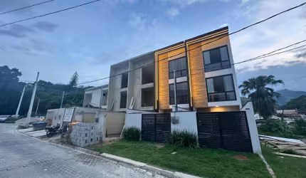 Casa para venda na Taquara