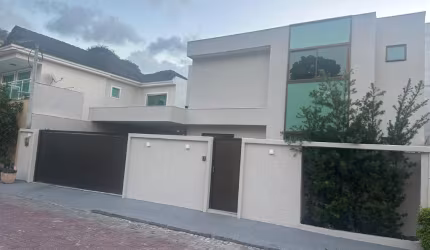 Linda casa para venda na Taquara