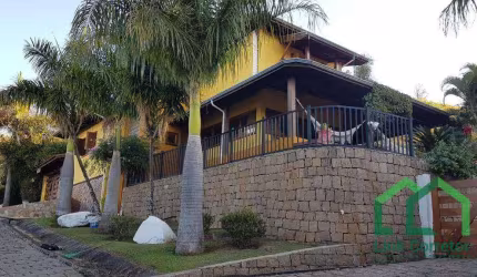 Casa para alugar, 240 m² por R$ 5.500,00/mês - Lopes - Valinhos/SP