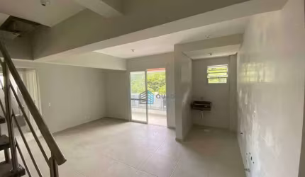 Duplex com três dormitórios e duas vagas - Entrega 11/2023