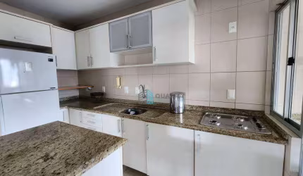 Apartamento com 3 dormitórios para alugar, 80 m² por R$ 3.295,26/mês - Barreiros - São José/SC