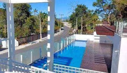 Casa à Venda em Condomínio Fechado no Sambaqui, Florianópolis !!
