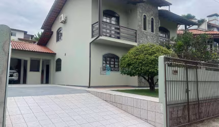 Casa com 4 dormitórios à venda, 260 m² por R$ 1.595.000,00 - Pantanal - Florianópolis/SC