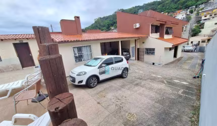 Casa à Venda no Saco dos Limões, Florianópolis !!