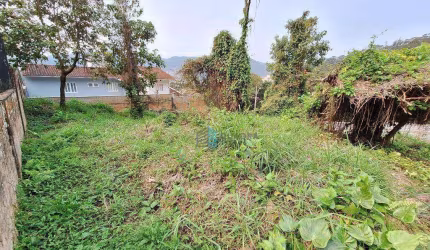 Terreno à Venda no bairro João Paulo, Florianópolis !!