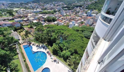 Apartamento à Venda em Clube Residence no bairro Pantanal, Florianópolis !!