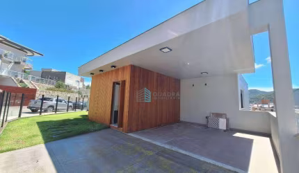 Casa à Venda em Loteamento Residencial no Córrego Grande, Florianópolis !!