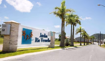 Terreno à Venda em Loteamento Residencial no Rio Vermelho, Florianópolis !!