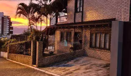Casa com 3 dormitórios à venda, 278 m² por R$ 2.650.000,00 - Saco dos Limões - Florianópolis/SC