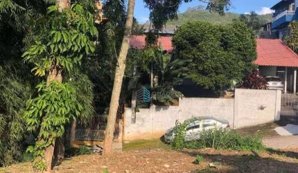 Terreno à Venda com 650,55m² na Carvoeira, Florianópolis !!