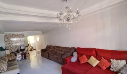 Casa para venda possui 287 metros quadrados com 3 quartos em Macedo - Guarulhos - SP