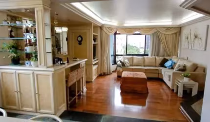 Apartamento à venda no Bosque da Saúde em São Paulo - SP