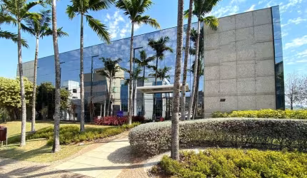 Prédio/Edifício inteiro para aluguel com 637 metros quadrados com 9 quartos
