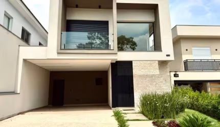 Sobrado de alro padrão à venda no Residencial New Ville em Suru em Santana de Parnaíba - SP
