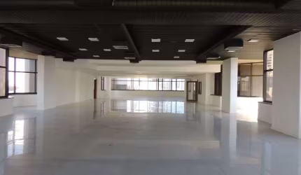 Sala/Conjunto para aluguel tem 586 metros quadrados em Cidade Monções - São Paulo - SP.