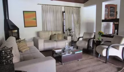 Casa de Condomínio à venda no Residencial Alphaville 3, Santana de Parnaíba – SP!