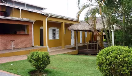 Belíssima chácara à venda em Campinas - SP.