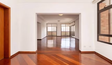 Apartamento alto padrão à venda no Condomínio Monte Martre em São Paulo - SP