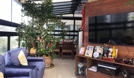 Apartamento Duplex à venda no Condomínio Edifício Tannhauser em Vila Suzana - São Paulo - SP