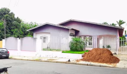 Casa para venda possui 300 metros quadrados com 4 quartos em Parque Ortolândia - Hortolândia - SP