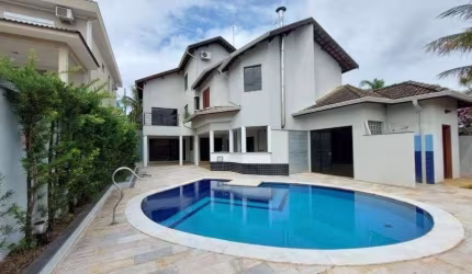 Casa de esquina à venda no Condomínio Residencial Reserva Colonial em Valinhos - SP.