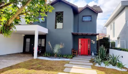 Casa à venda no Condominio Alphaville 6 em Santana de Parnaíba - SP.
