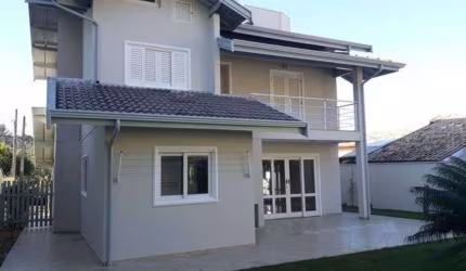 Casa à venda no Condomínio Terras do Caribe para venda no Chácaras Alpina em Valinhos - SP.