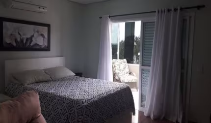 Casa de condomínio para venda possui 355 metros quadrados com 3 quartos em Bosque - Vinhedo - SP.