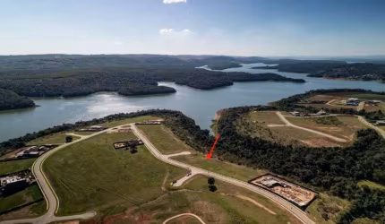 Terreno/ lote alto padrão à venda no Condomínio Portofino em Piedade - SP