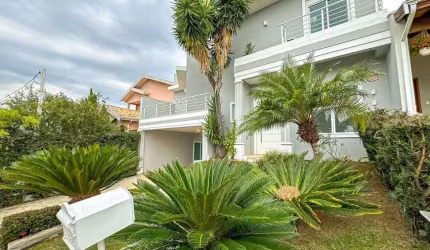 Casa à Venda no Condomínio Portal dos Ipês em Indaiatuba - SP