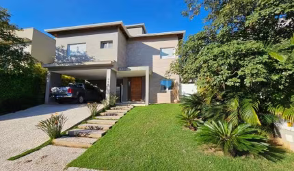 Casa à venda no condomínio Alphaville Dom Pedro 1 em Campinas - SP