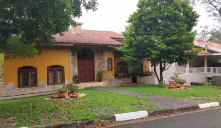 Casa de Condomínio para venda ou permuta em Valinhos - SP.