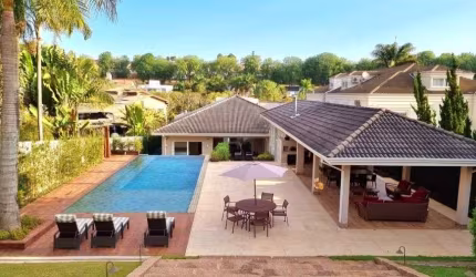 Casa alto padrão para venda no Condomínio Tamboré 3 em Santana de Parnaíba - SP.
